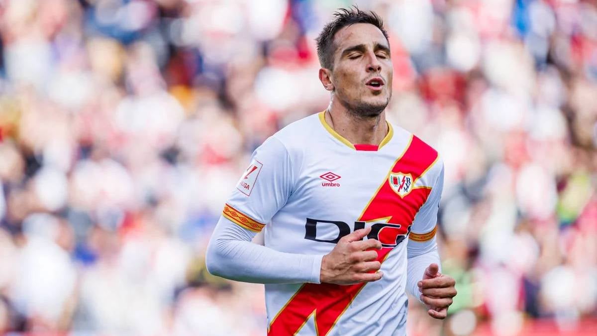 Preocupación en el Rayo por Óscar Trejo