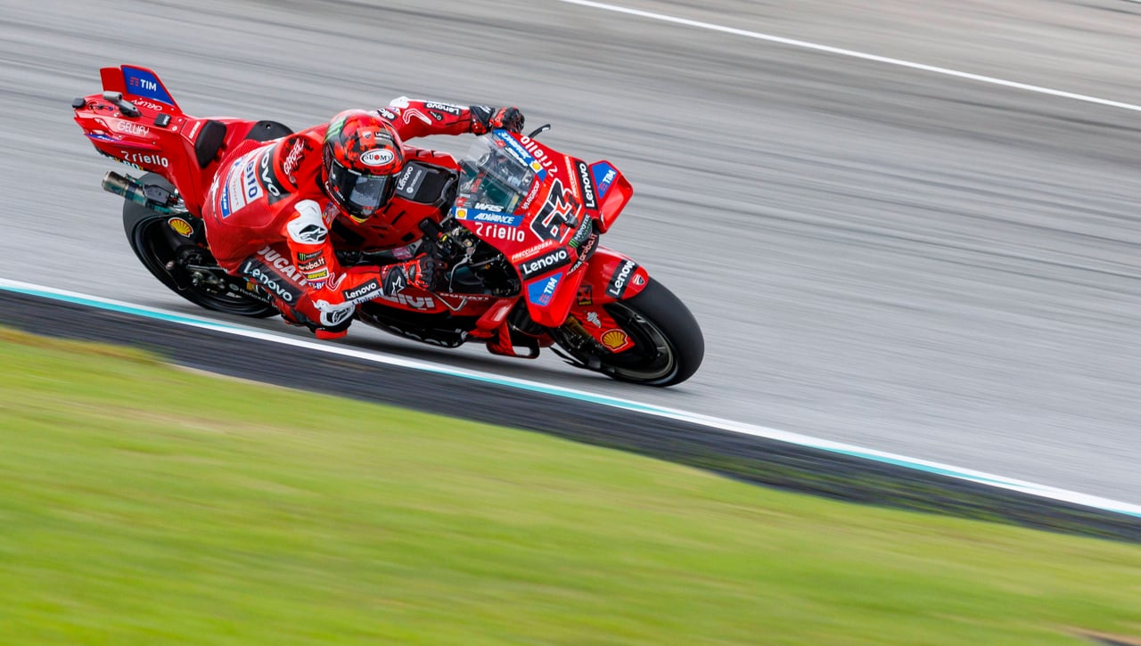 Pecco Bagnaia resucita en Sepang