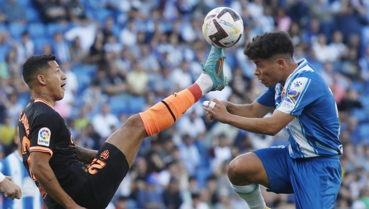 El motivo por el que Nico Melamed no está entrenando con el Espanyol