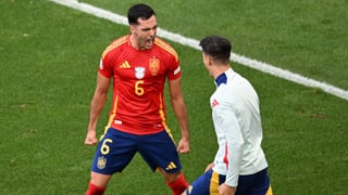 Mikel Merino supera a Iniesta