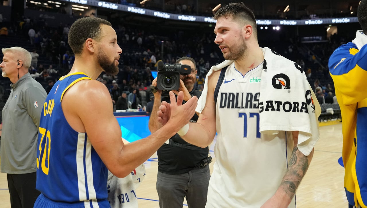 Luka Doncic entra en la historia de la NBA a costa de Stephen Curry