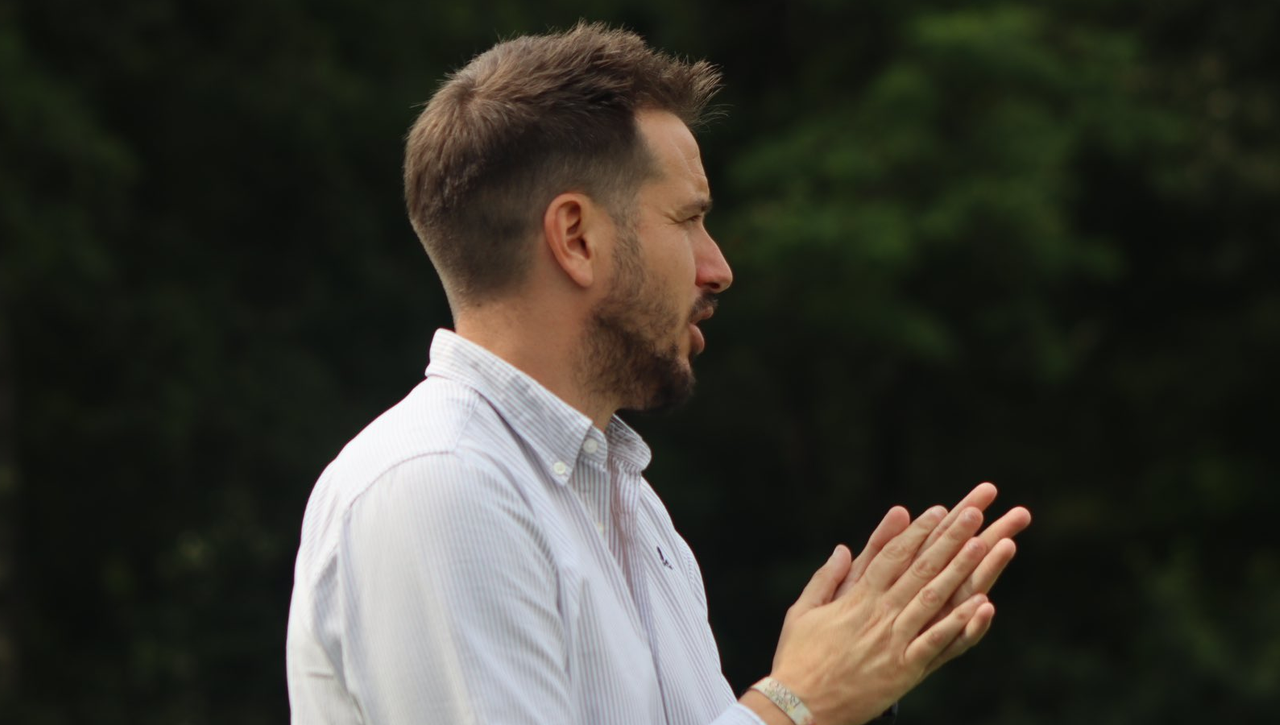 El nuevo entrenador del Huesca, hecho