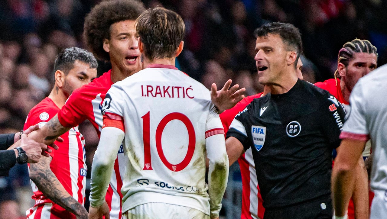 Los expertos avivan la polémica por el 'no penalti' al Sevilla contra el Atlético