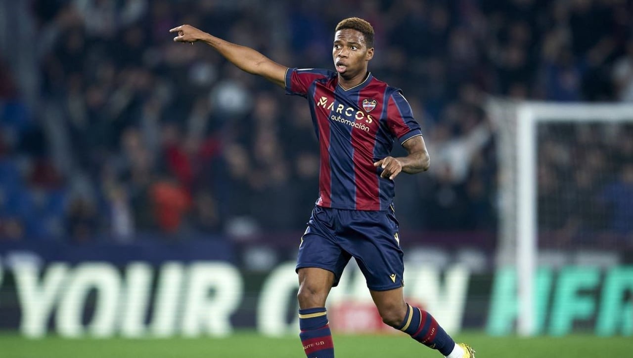 El nuevo exótico equipo de Charly Musonda