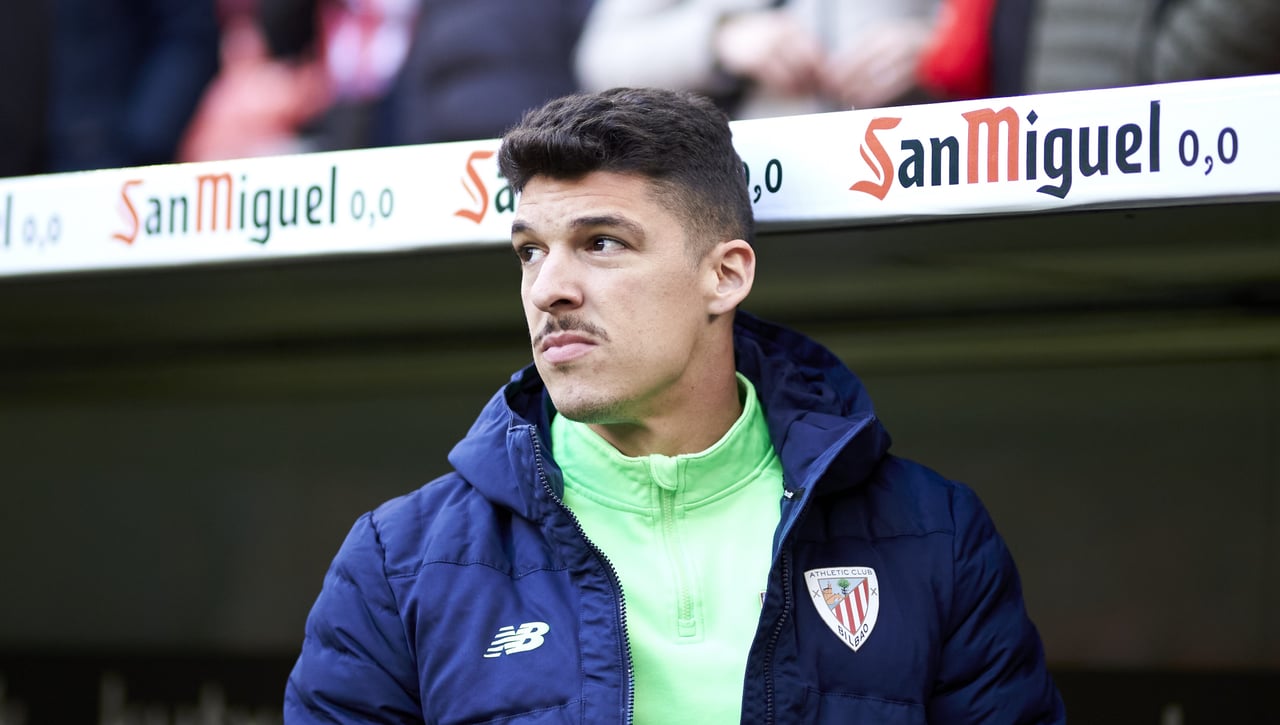 A Ander Capa le sale pretendiente