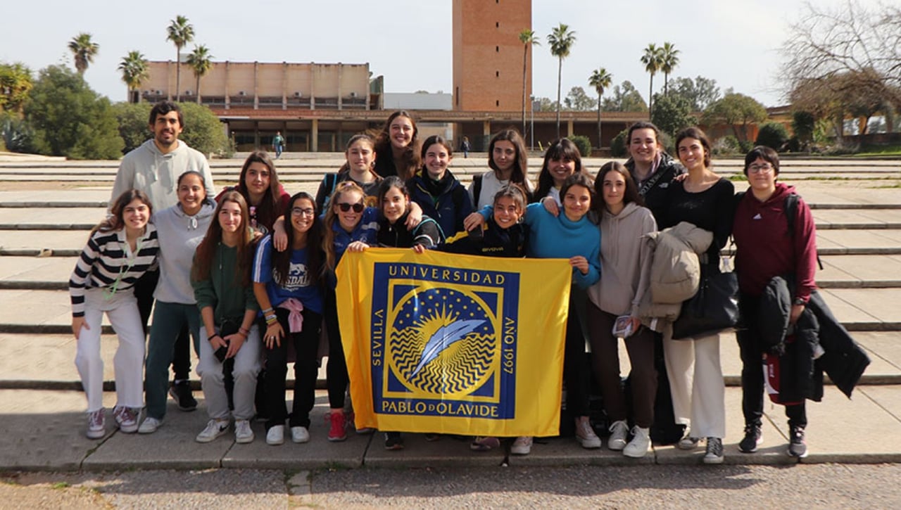 Los equipos de baloncesto y fútbol 11 de la UPO se juegan su pase a la final de los CAU 2023