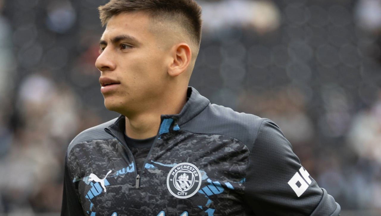 Dura competencia por la incorporación de Echeverri