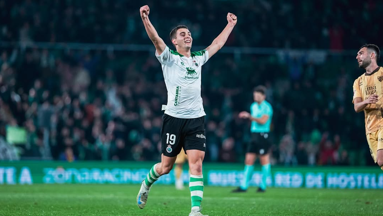 Karrikaburu dice adiós al Racing de Santander tras el final de su cesión