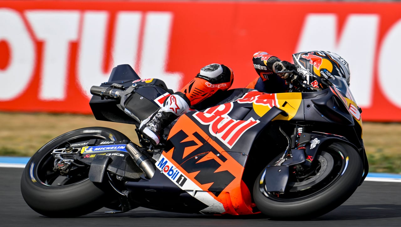 Pedro Acosta toca fondo y evita la tragedia de milagro