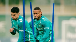 El Betis empieza la semana con 11 bajas por lesión: Deossa, Antony y Abde trabajan al margen del grupo  