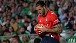 Saltan las alarmas en Osasuna: Juan Cruz abandona por lesión