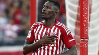 Su club lo castiga y el Sevilla remonta posiciones para ficharlo gratis  