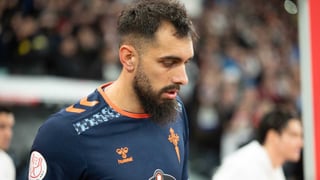 Frenazo con Borja Iglesias que no molesta al Betis