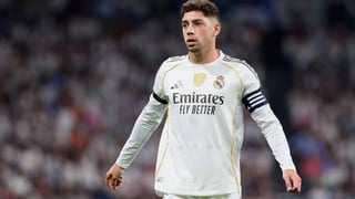 Valverde se consolida como solución urgente y le gana el sitio a Arnold