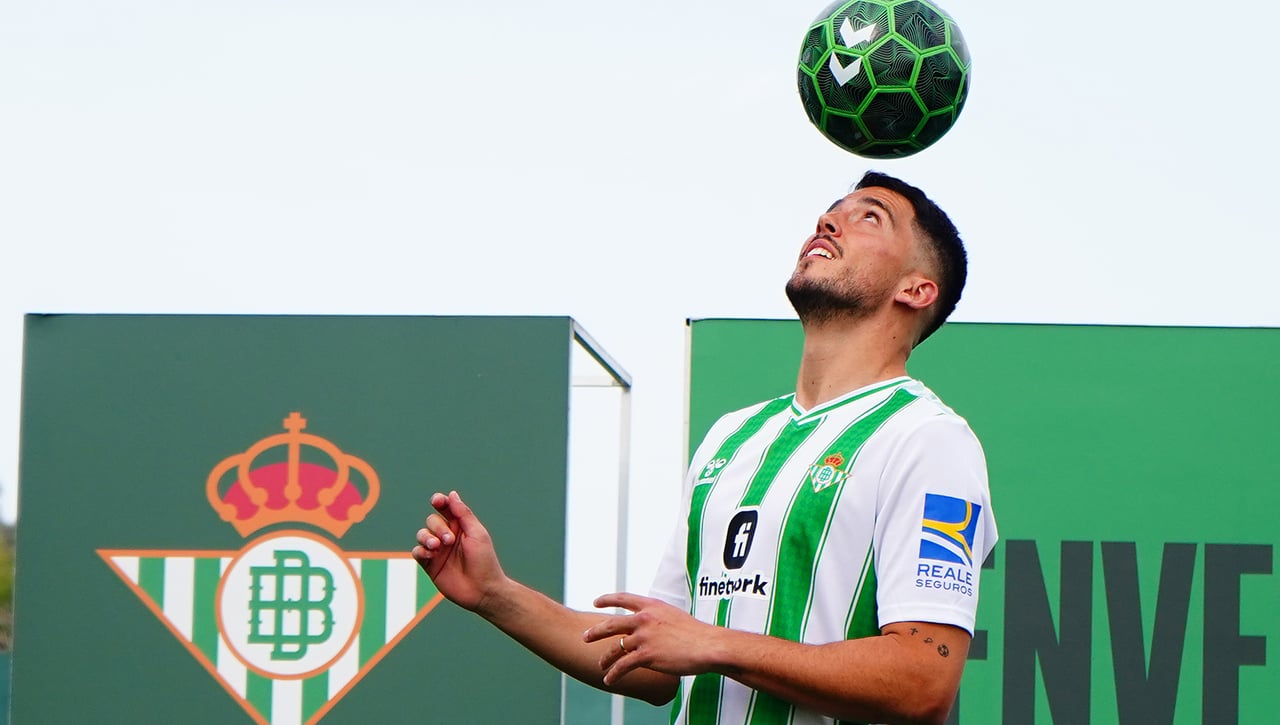 Fornals revela cómo fue su fichaje, el rol clave de Isco, la charla con Pellegrini y el beticismo de su mujer 