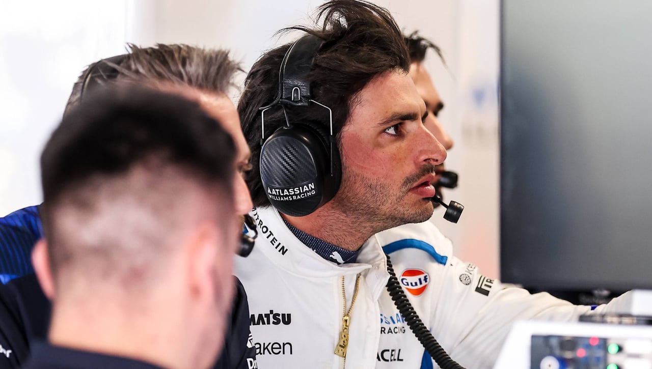 Carlos Sainz recibe una dura sanción en Japón