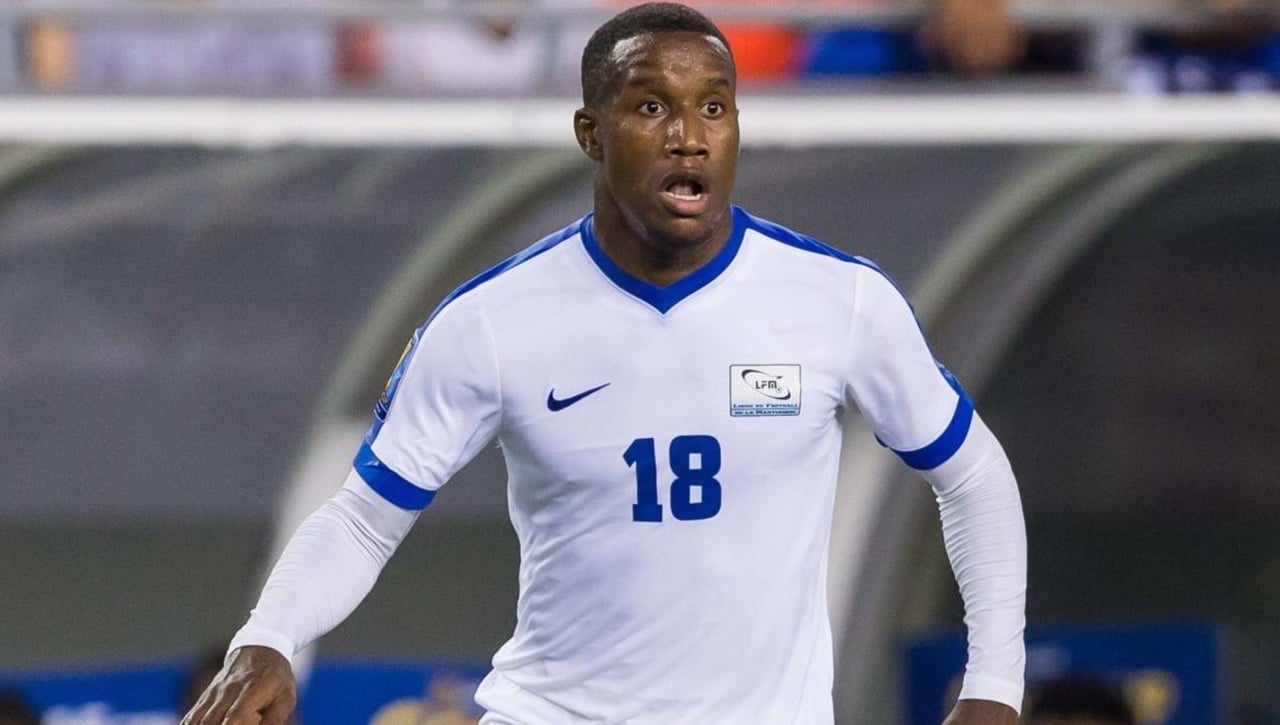 Un futbolista es detenido en el aeropuerto con más de 100 kilos de cocaína