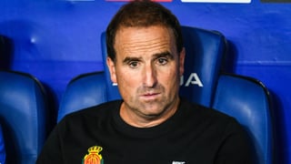 El Mallorca corta por lo sano el culebrón de Jagoba Arrasate