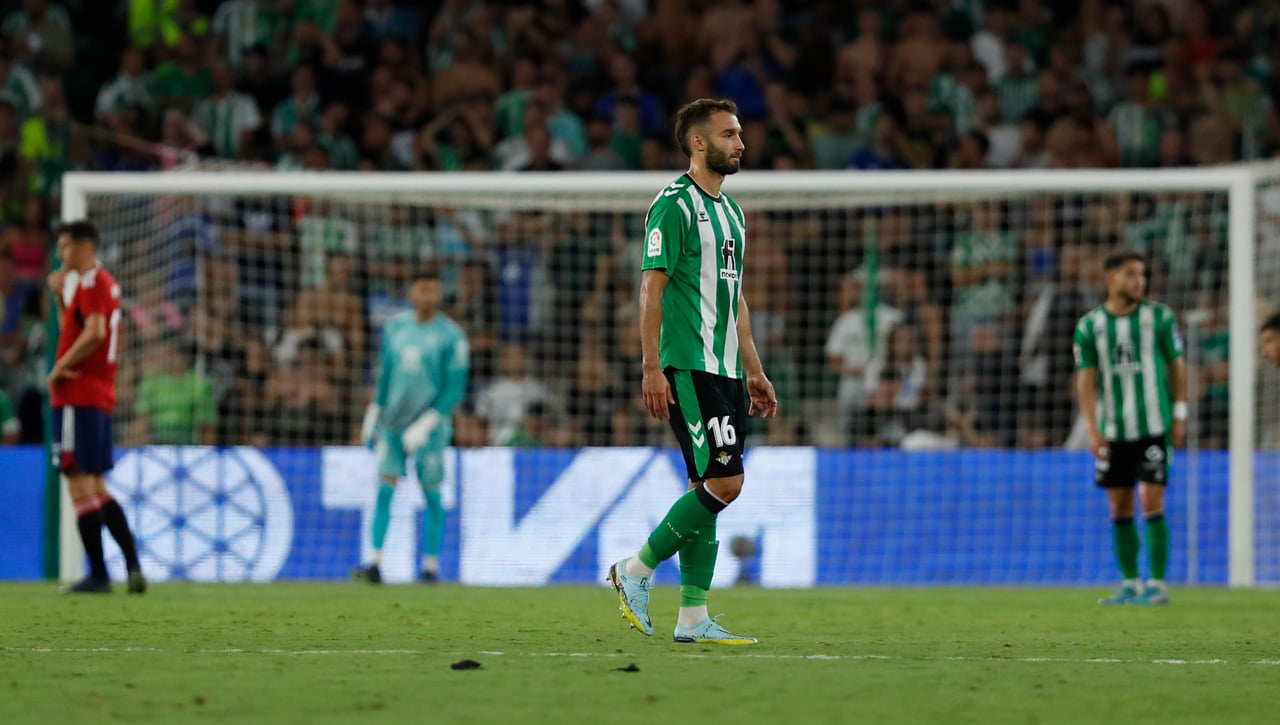 Fekir y Pezzella evidencian un doble rasero que mosquea al Betis
