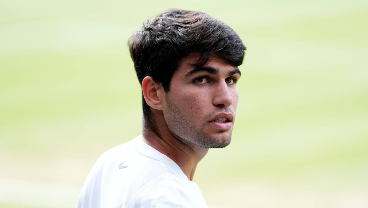 Carlos Alcaraz regresa tras su paso por Sevilla y Cádiz