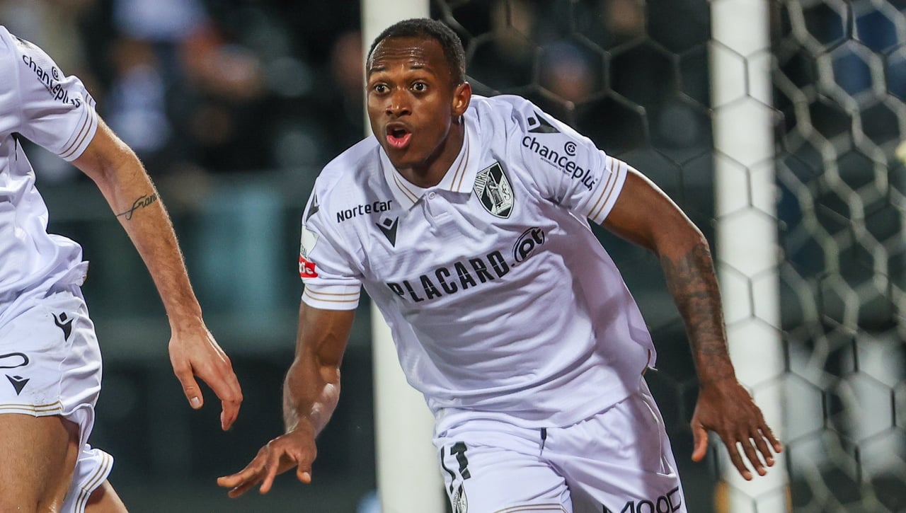 El fichaje que amenaza al Betis en la Conference League  