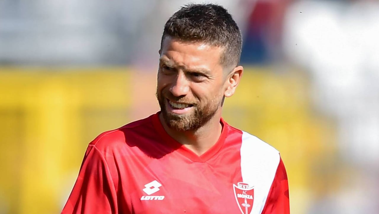 Reaparece el Papu Gómez