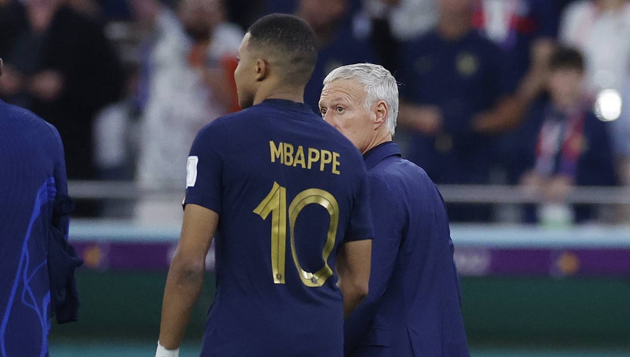 Deschamps defiende a Mbappé y anuncia la muerte de un familiar suyo