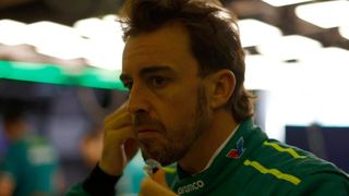 Fernando Alonso 'echa el freno'