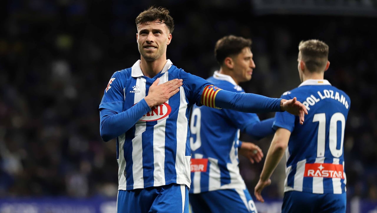 Javi Puado responde a su fichaje por el Sevilla