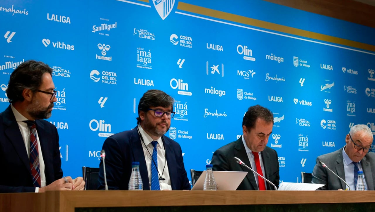 El Málaga con superávit, pero sin poder fichar