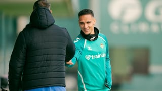 Lista del Betis con sólo 19 convocados para visitar al Alavés: vuelve Bakambu, ocho lesionados, dos dudas hasta última hora...