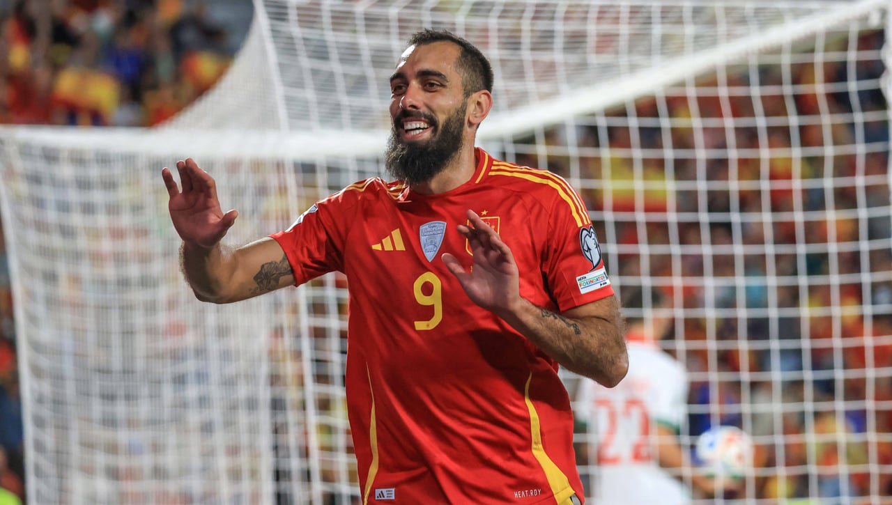 El motivo de la suplencia de Borja Iglesias ante el Alavés, según Giráldez