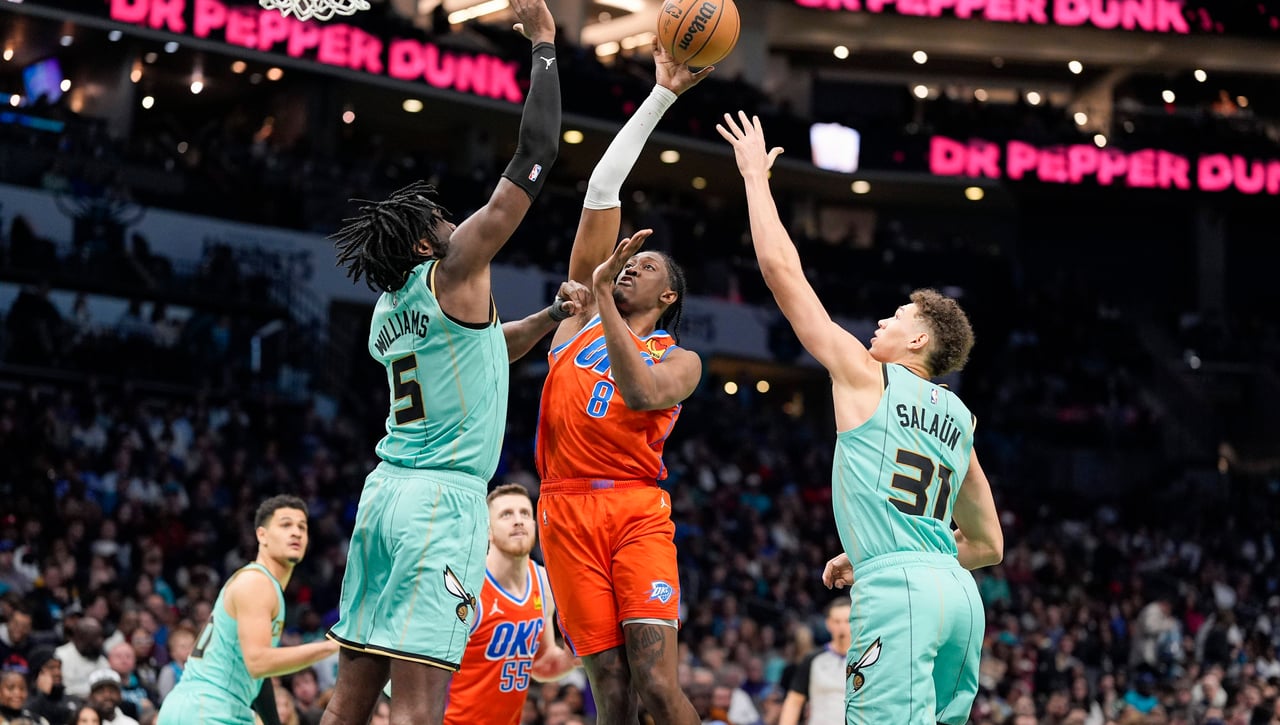 Los Grizzlies pagan caro la baja de Santi Aldama ante unos imparables Thunder