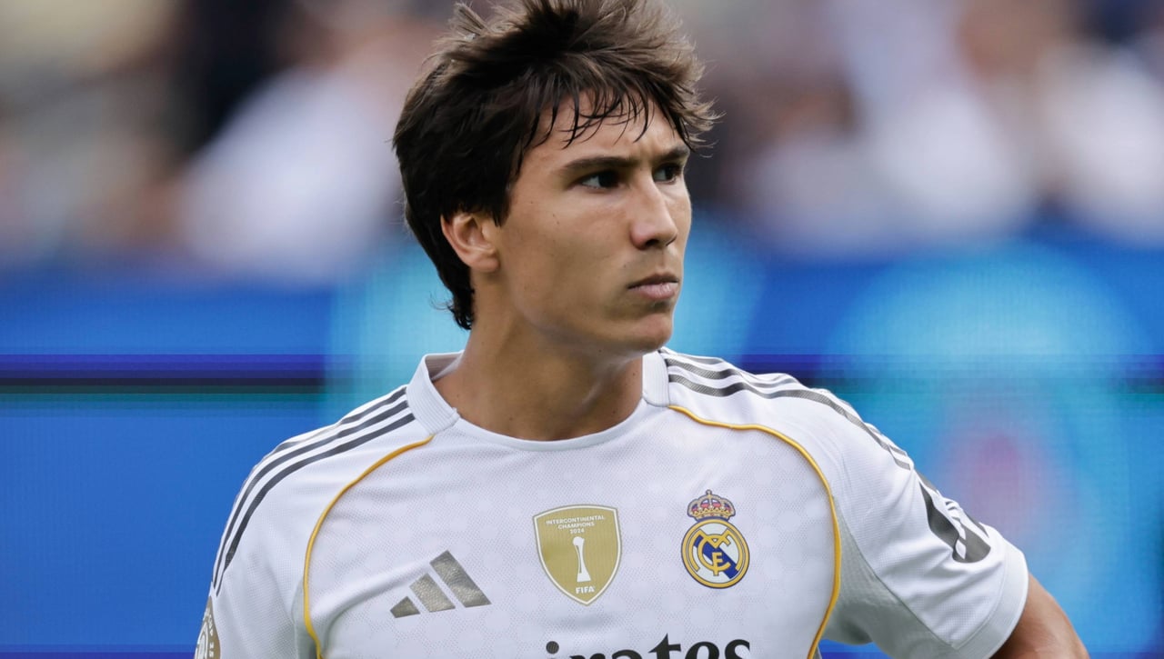 La incorporación de Gonzalo García, a un paso