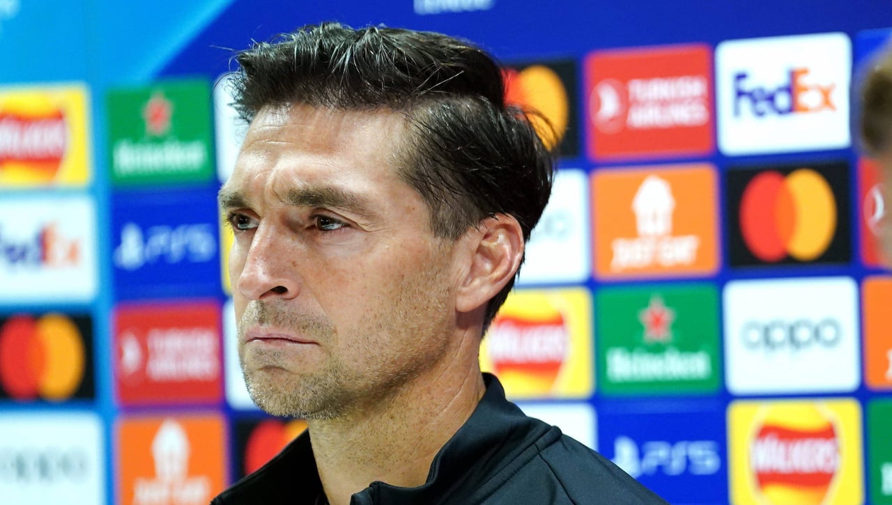 Diego Alonso desvela una duda inesperada y está preocupado por Badé