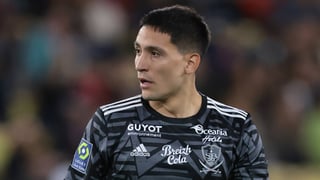 Dura competencia para el Betis por el fichaje de Martín Satriano