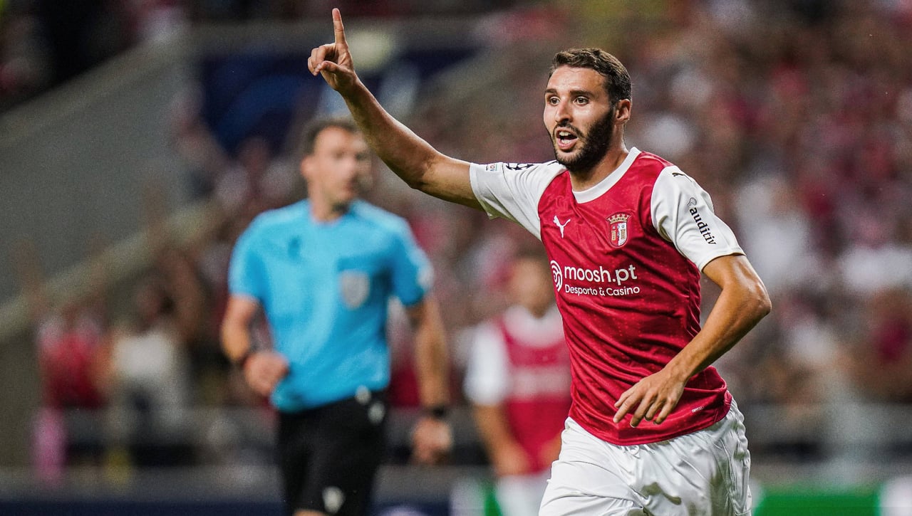 La inviable alternativa del Betis para suplir a Borja Iglesias 