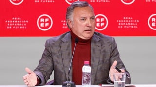 El controvertido tuit de Estrada Fernández sobre Medina Cantalejo y el árbitro del Sevilla - Betis