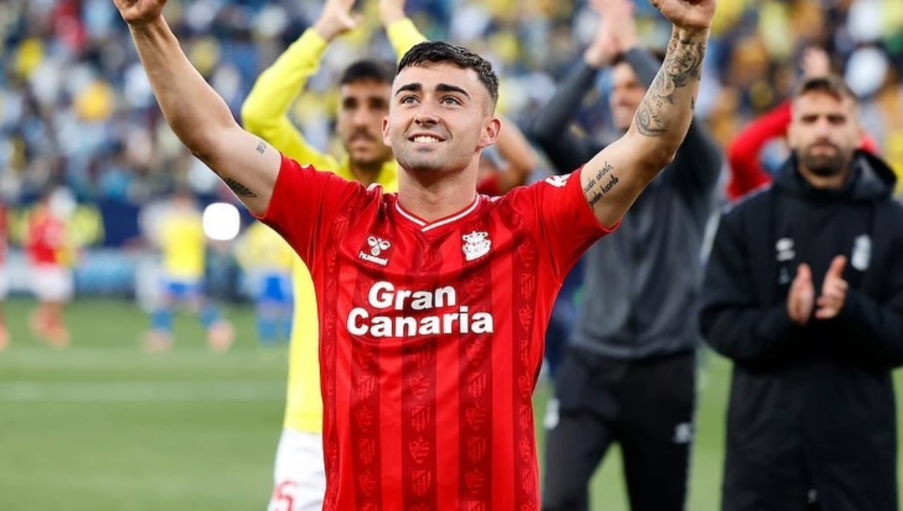 Insisten en el fichaje de Alberto Moleiro