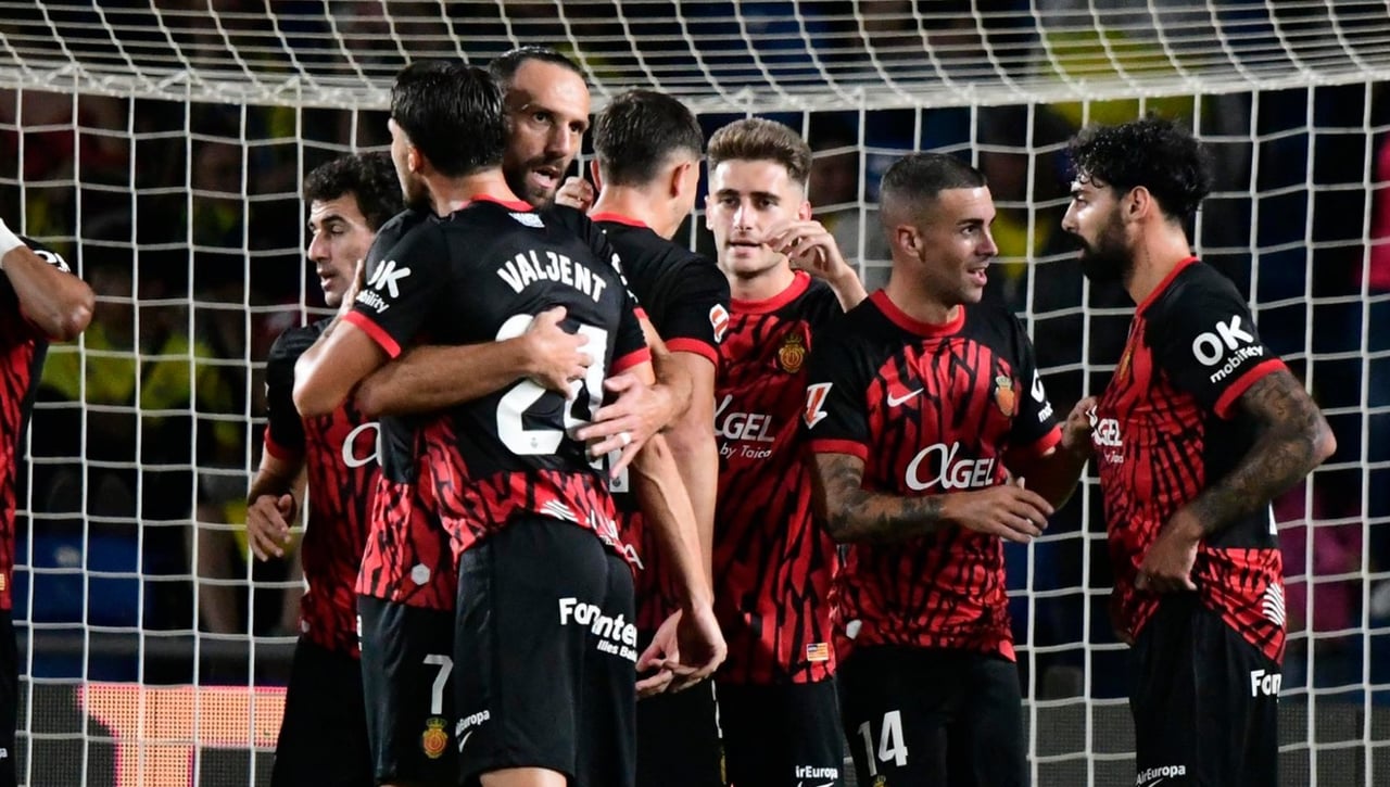 Las Palmas 2-3 Mallorca: pinta de bermellón un 'derbi' isleño de locura