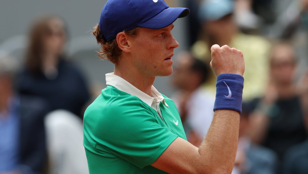 Sinner saca ventaja a Carlos Alcaraz tras la final de Roland Garros 