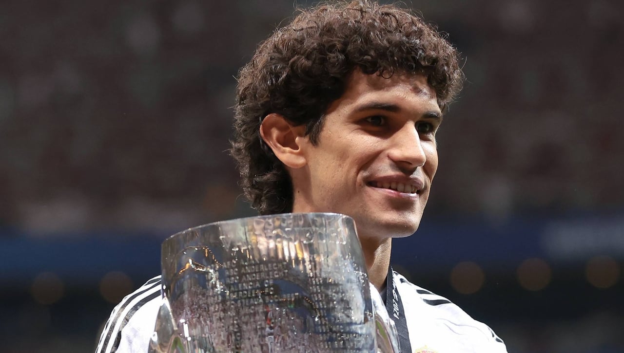 El Real Madrid baraja la opción de Vallejo