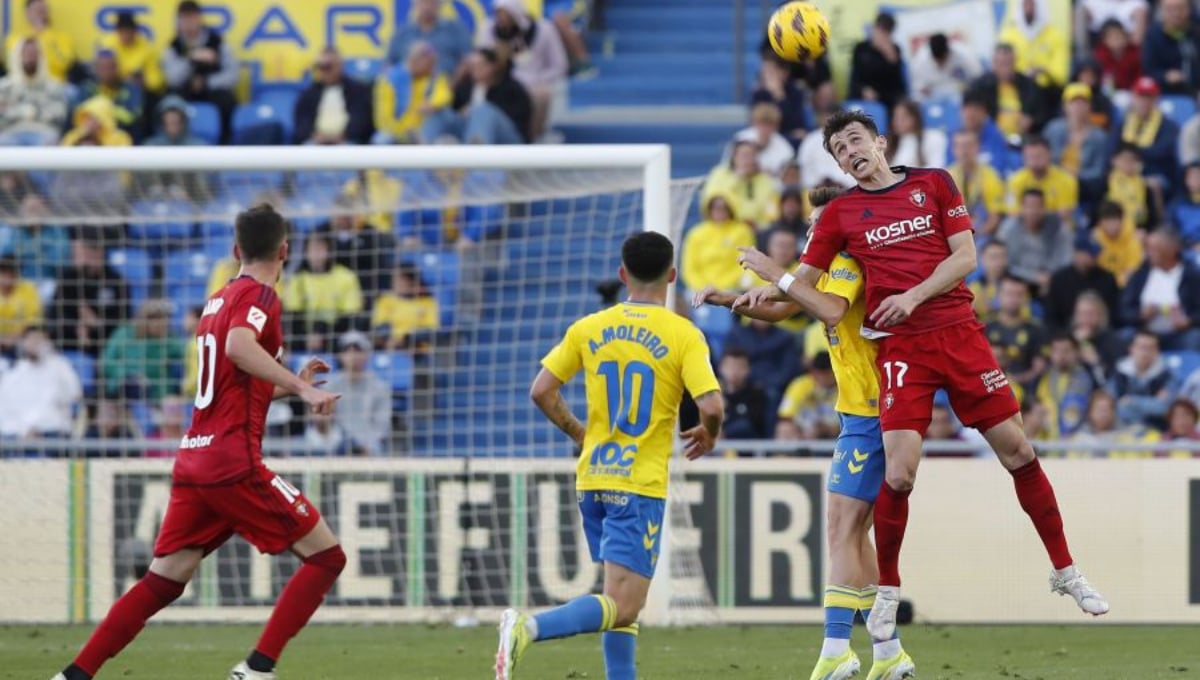 El parte médico de Budimir acentúa la preocupación en Osasuna: "Perdió el conocimiento"