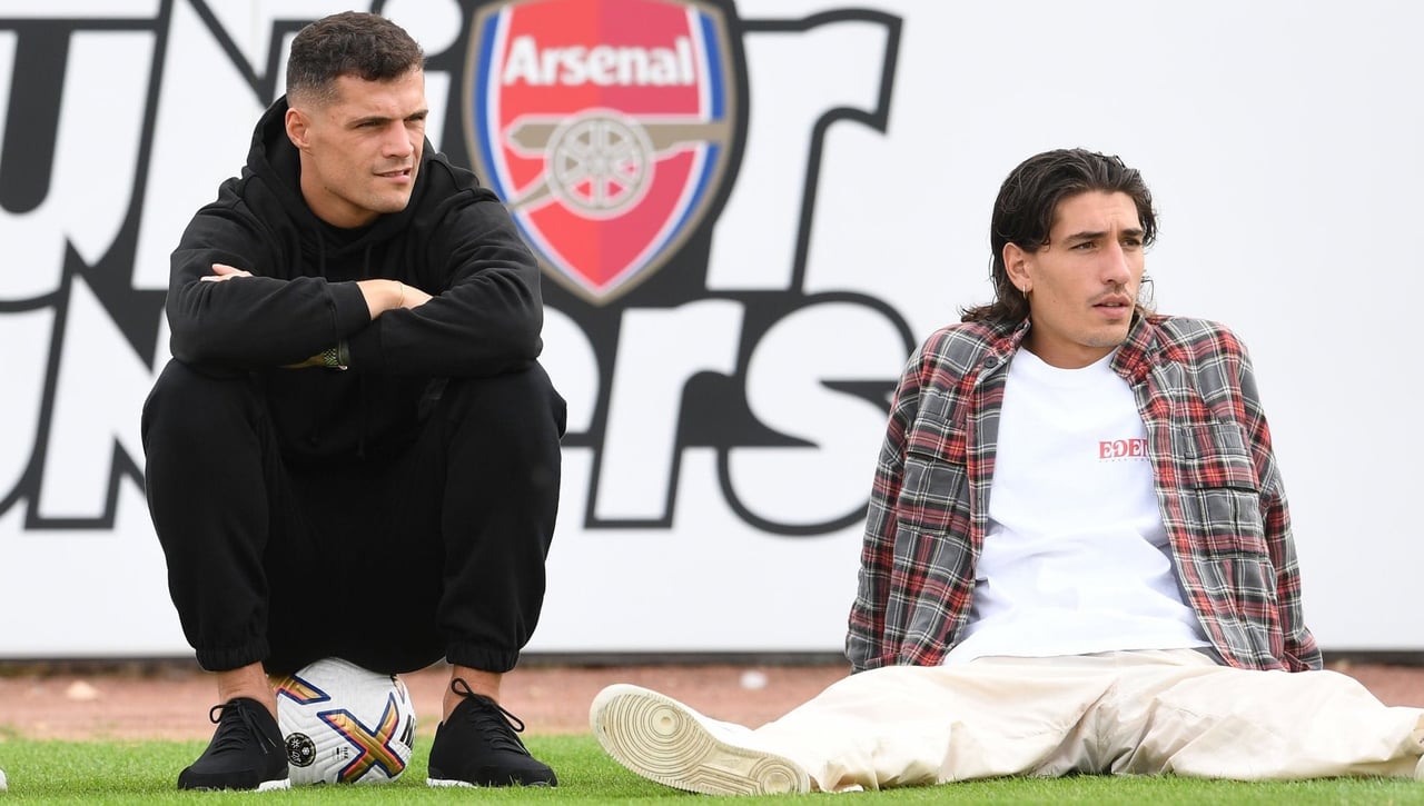 Un amistoso tumbado y las palabras de Edu: los nuevos hechos que acercan a Héctor Bellerín al Real Betis