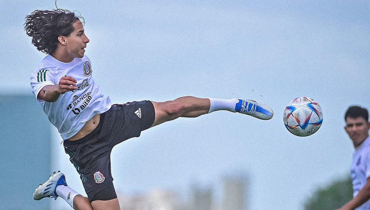 Dos 'nuevos' pretendientes en LaLiga para Lainez, cerca de renovar con el Betis