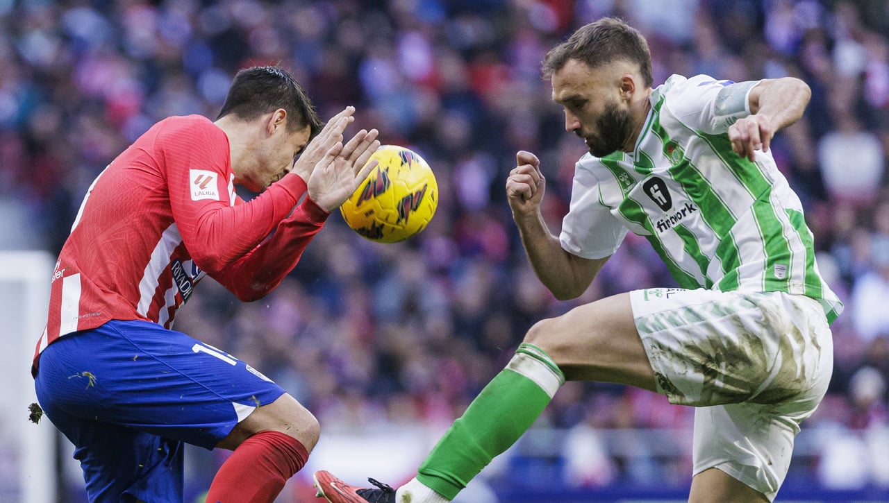 Al Betis se le cae un muro pero levanta otro