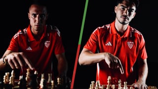 Odysseas Vlachodimos y Gabriel Suazo, los primeros jugadores del Sevilla en hacer la maleta