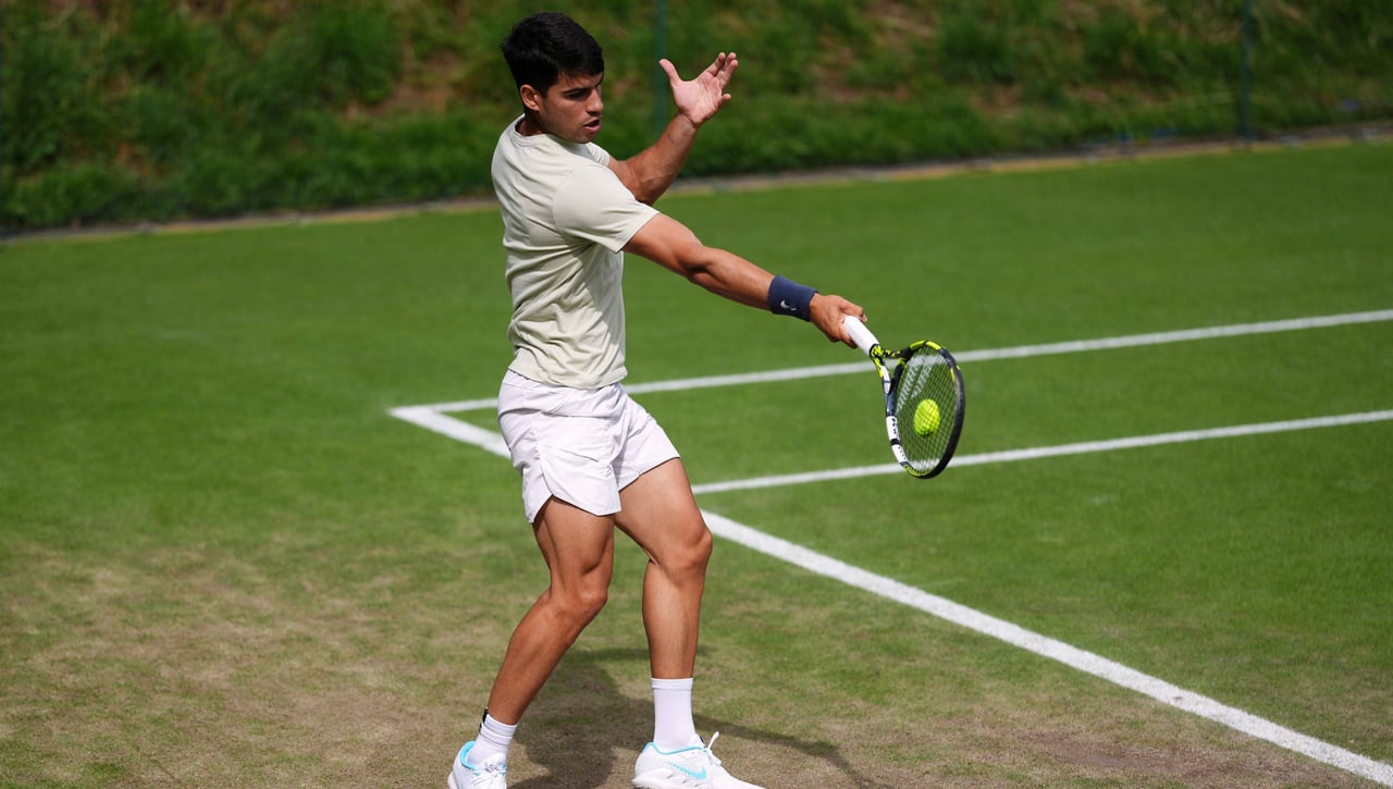 Alcaraz - Lajal, resultado y resumen del partido de primera ronda de Carlos Alcaraz en Wimbledon en vivo online