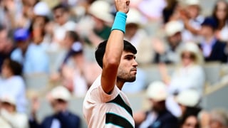  Carlos Alcaraz logra una épica remontada contra Sinner para reconquistar Roland Garros 
