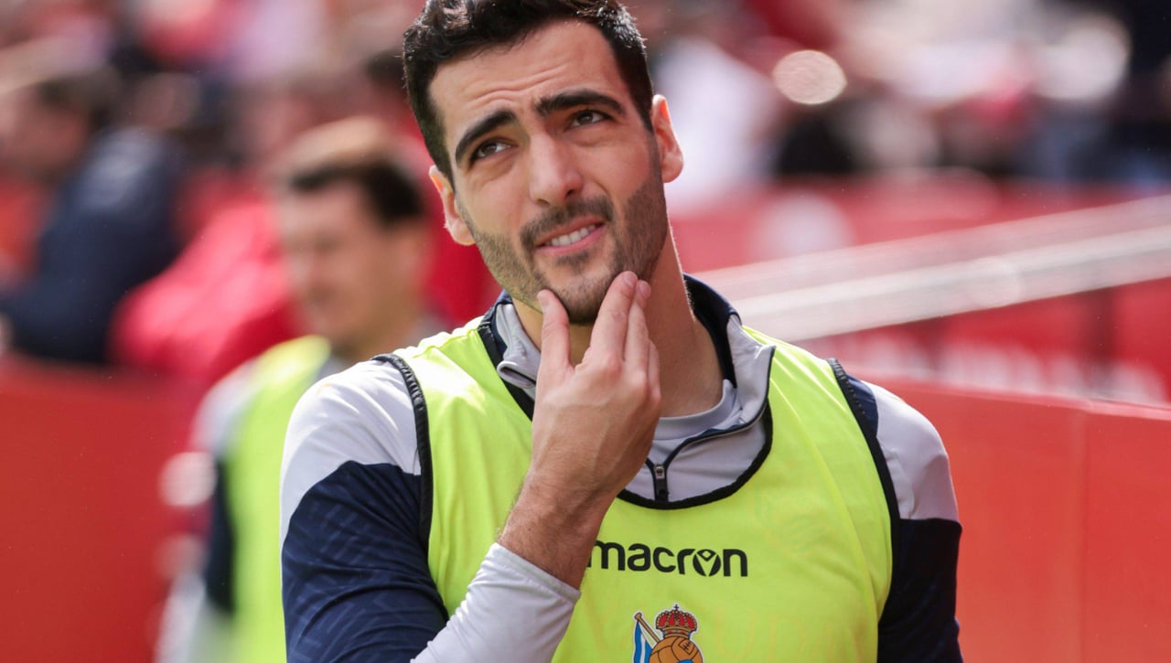 Mikel Merino sólo tiene dos opciones